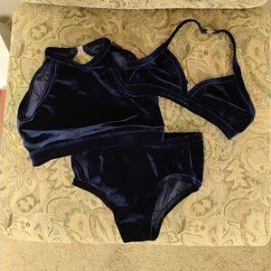 Details Dancewear Bella Velvet 3 piece set!